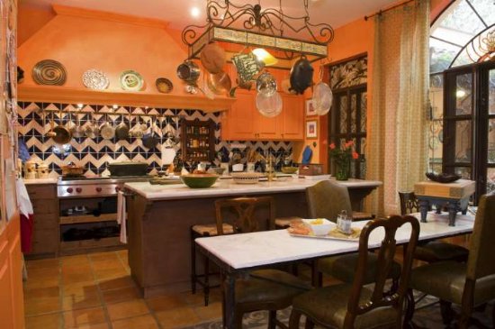 http://www.premiersanmiguel.com/custimages/CasaAuroraBorealis050.jpg
